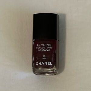 Chanel Le Vernis Longwear Nail Colour: 18-VAMP (AKA Pulp Fiction) Nail Polish